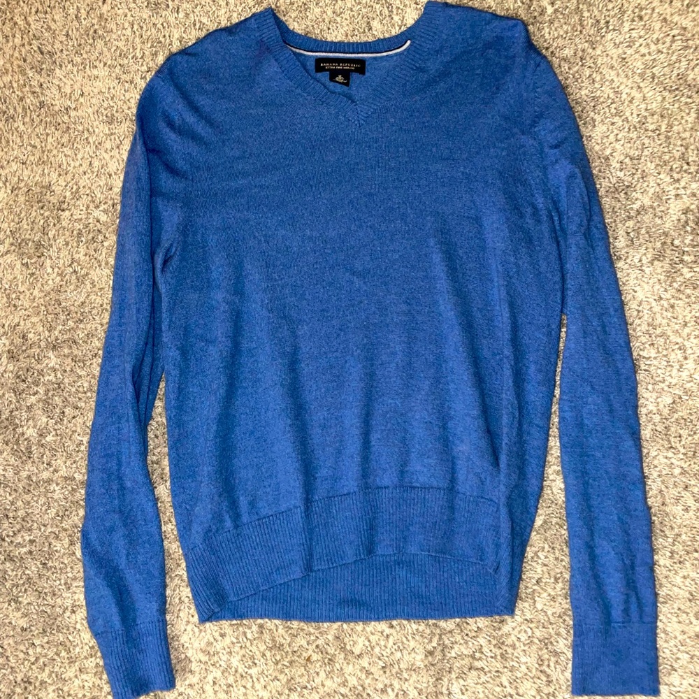 Banana republic 100% extra fine merino wool blue vneck sweater NWOT